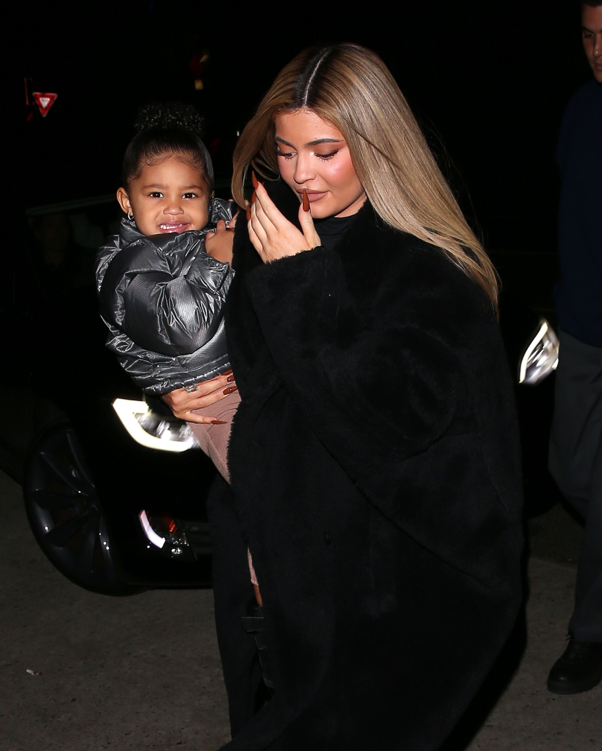Access_Kardashian_001.jpg