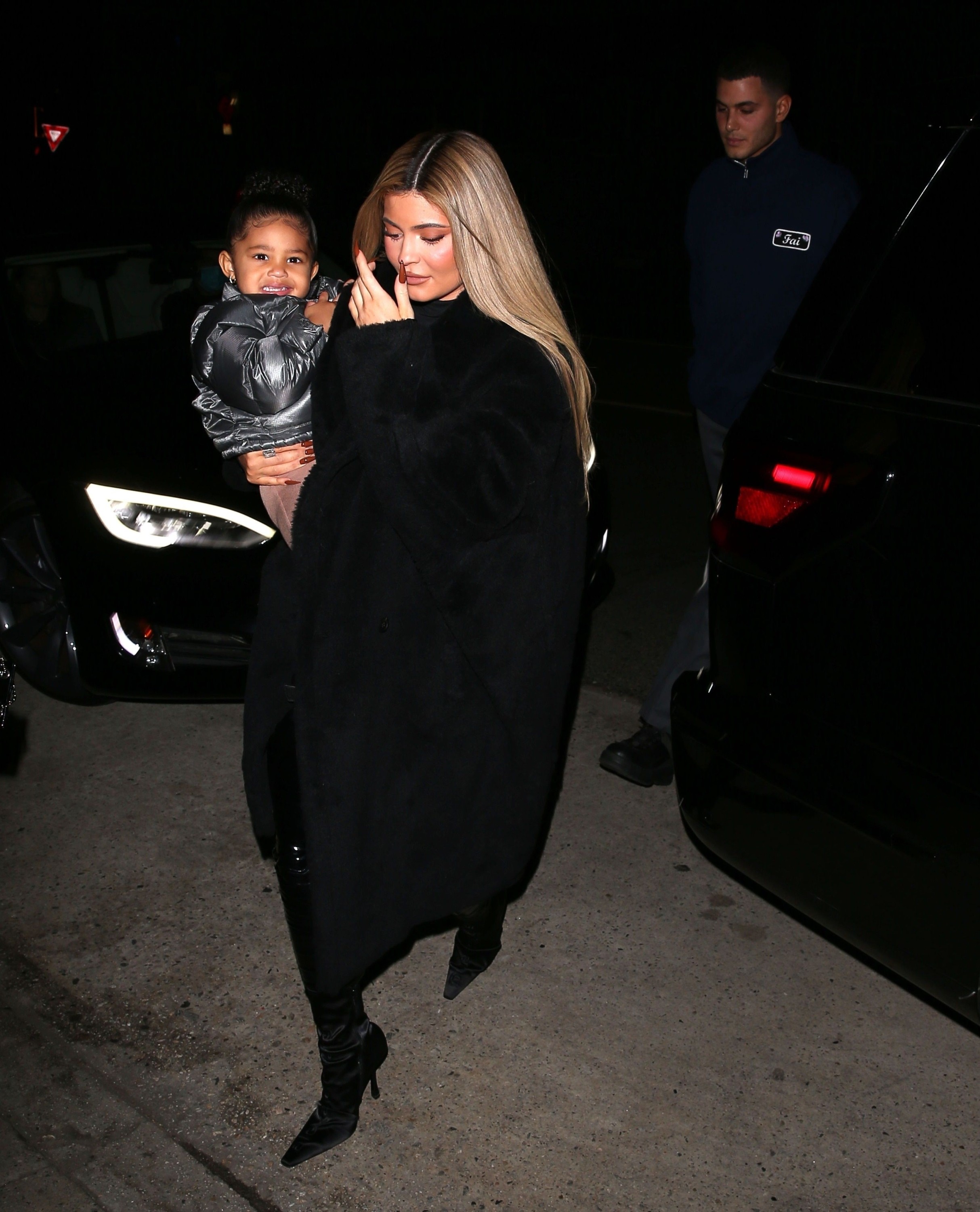 Access_Kardashian_002.jpg