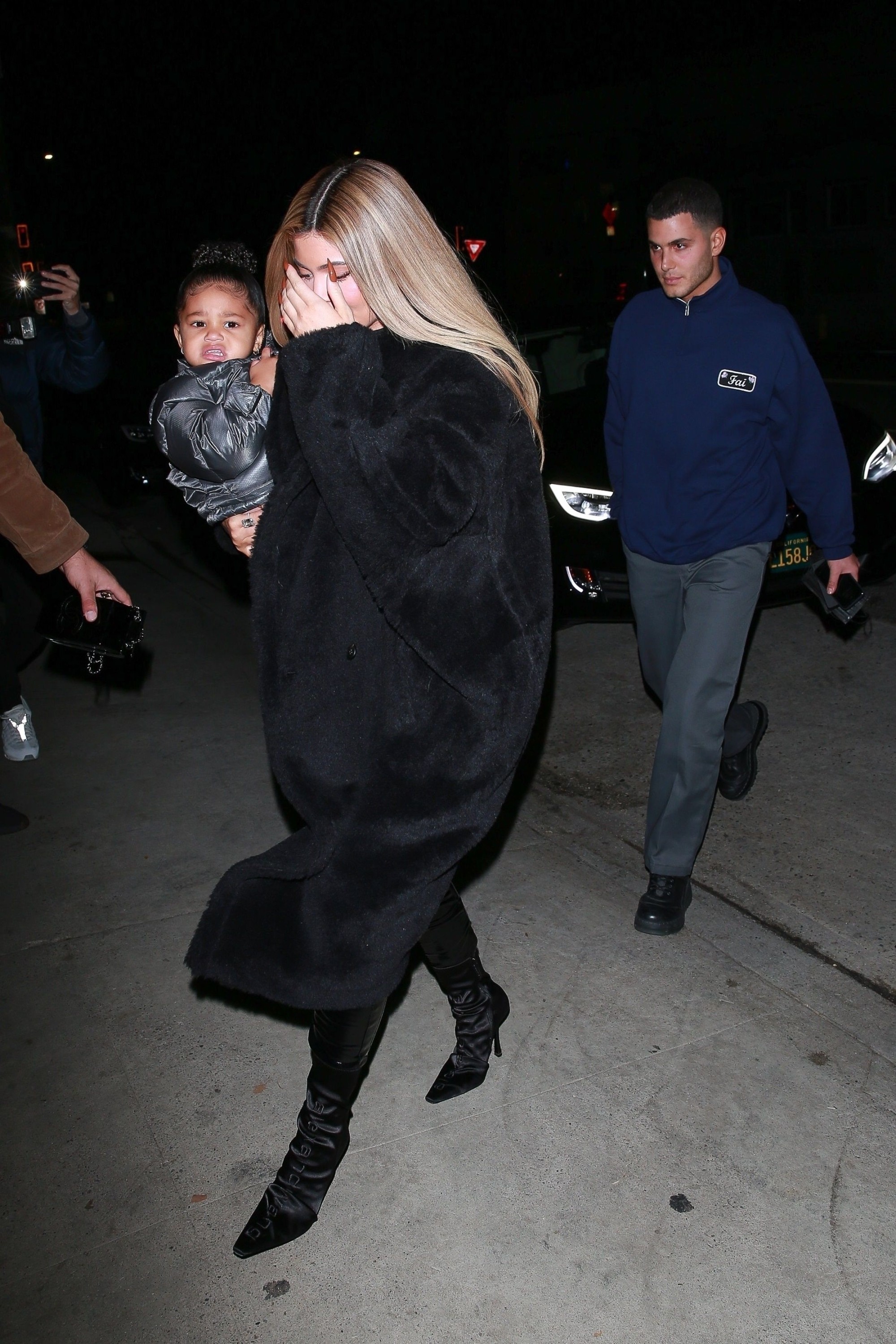 Access_Kardashian_011~0.jpg