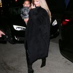 Access_Kardashian_001~0.jpg