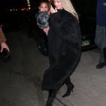 Access_Kardashian_003~0.jpg