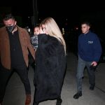 Access_Kardashian_009~0.jpg