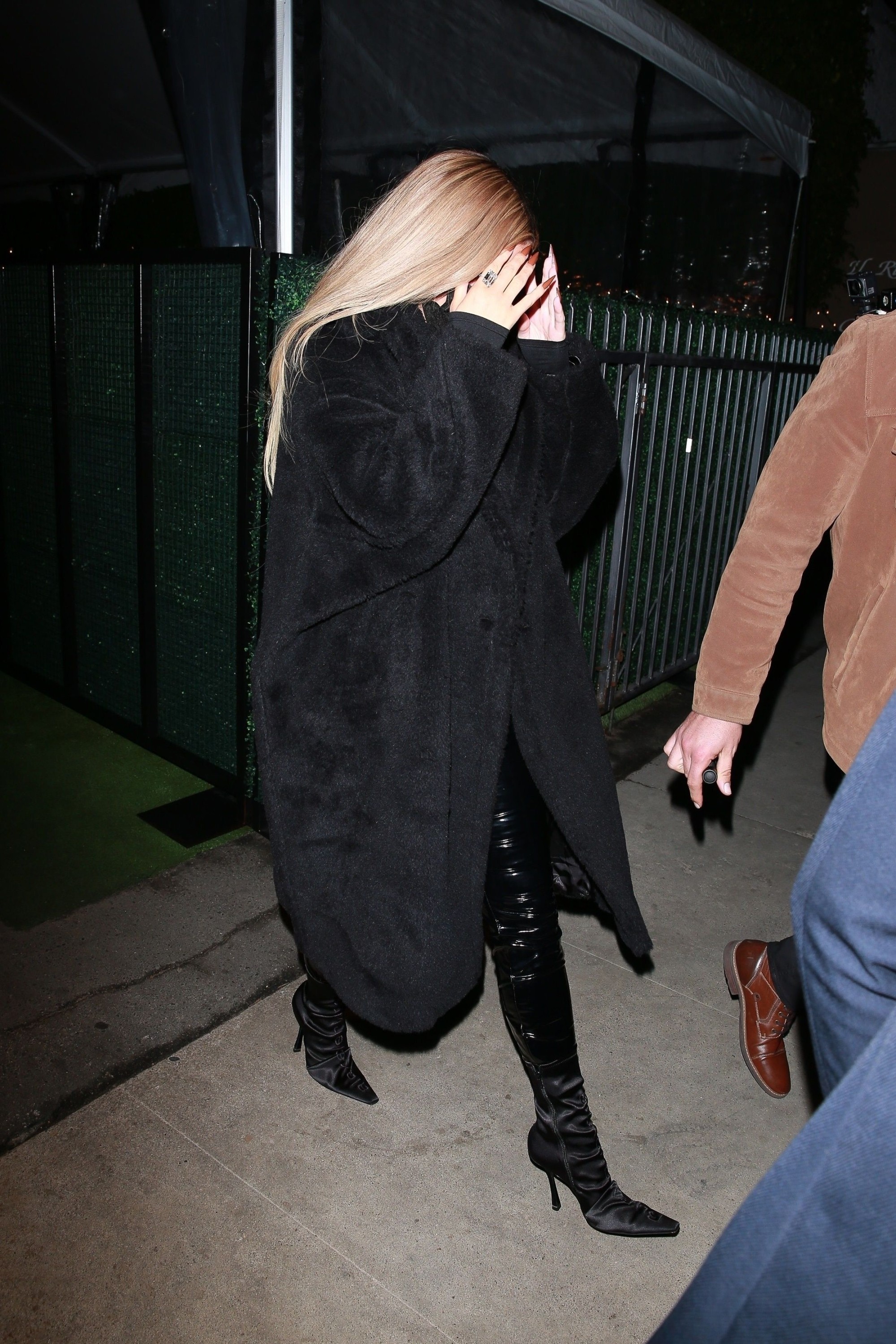 Access_Kardashian_003.jpg