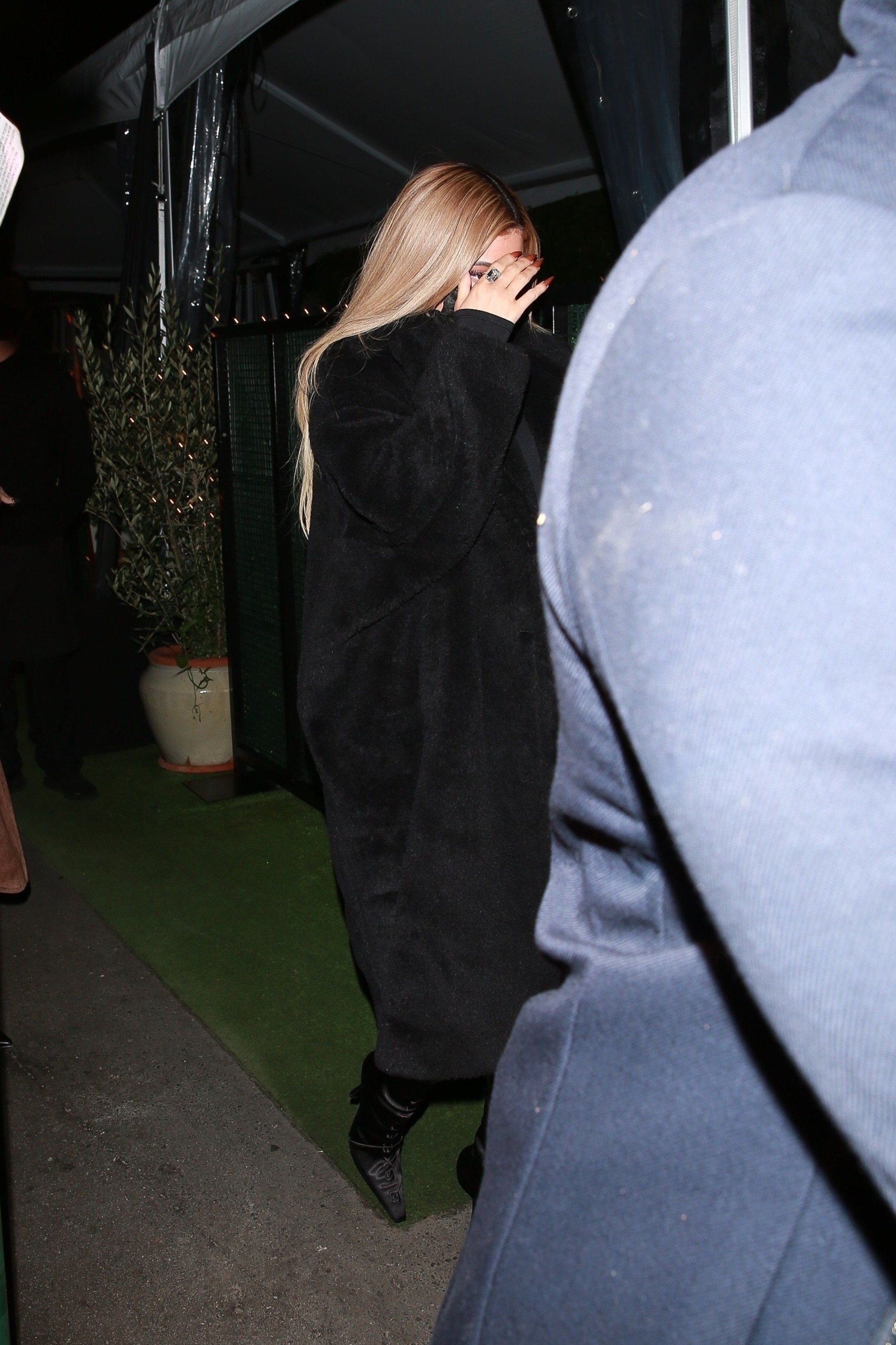 Access_Kardashian_007.jpg
