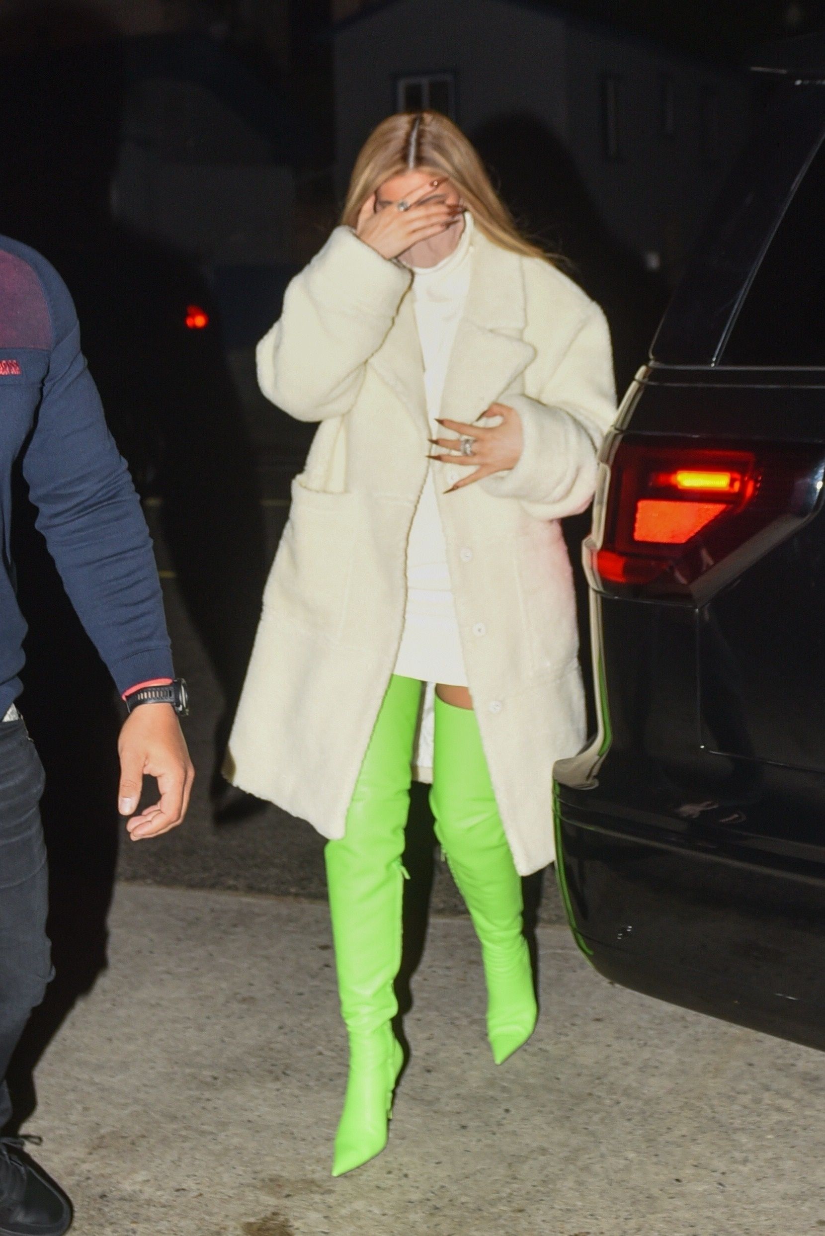 Access_Kardashian_001.jpg
