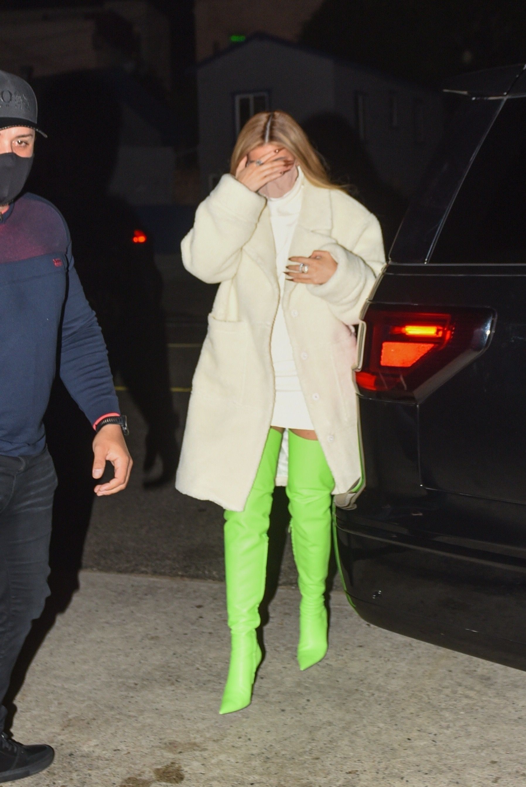 Access_Kardashian_003.jpg