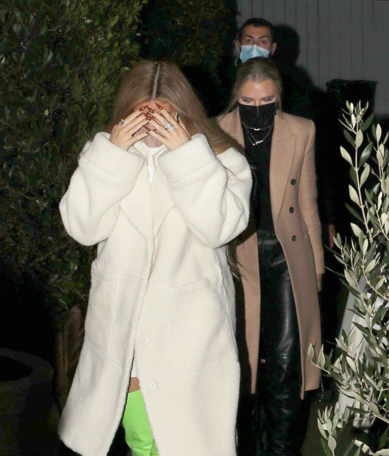 Access_Kardashian_008~0.jpg