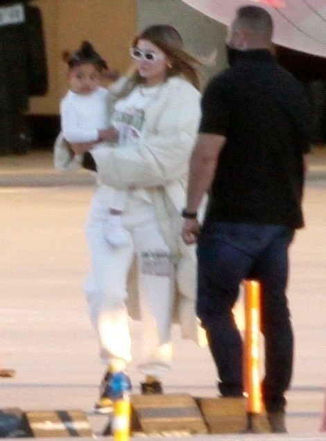 Access_Kardashian_002.jpg