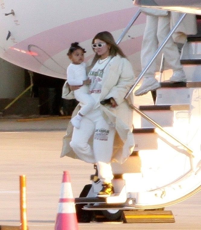 Access_Kardashian_004.jpg