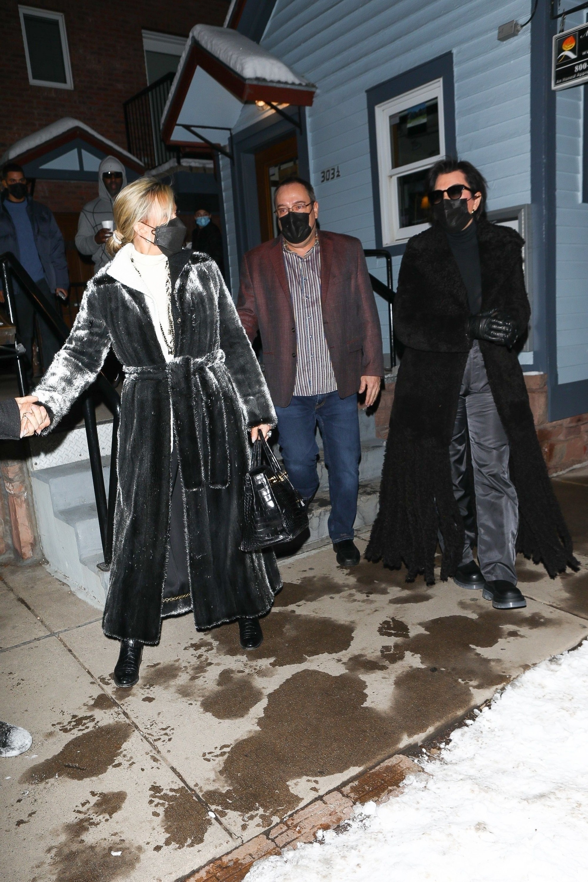 Access_Kardashian_001.jpg