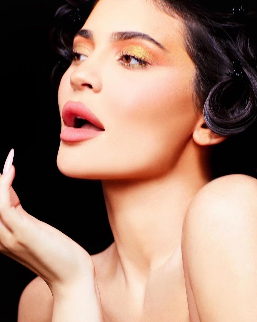 Access_Kardashian_005.jpg