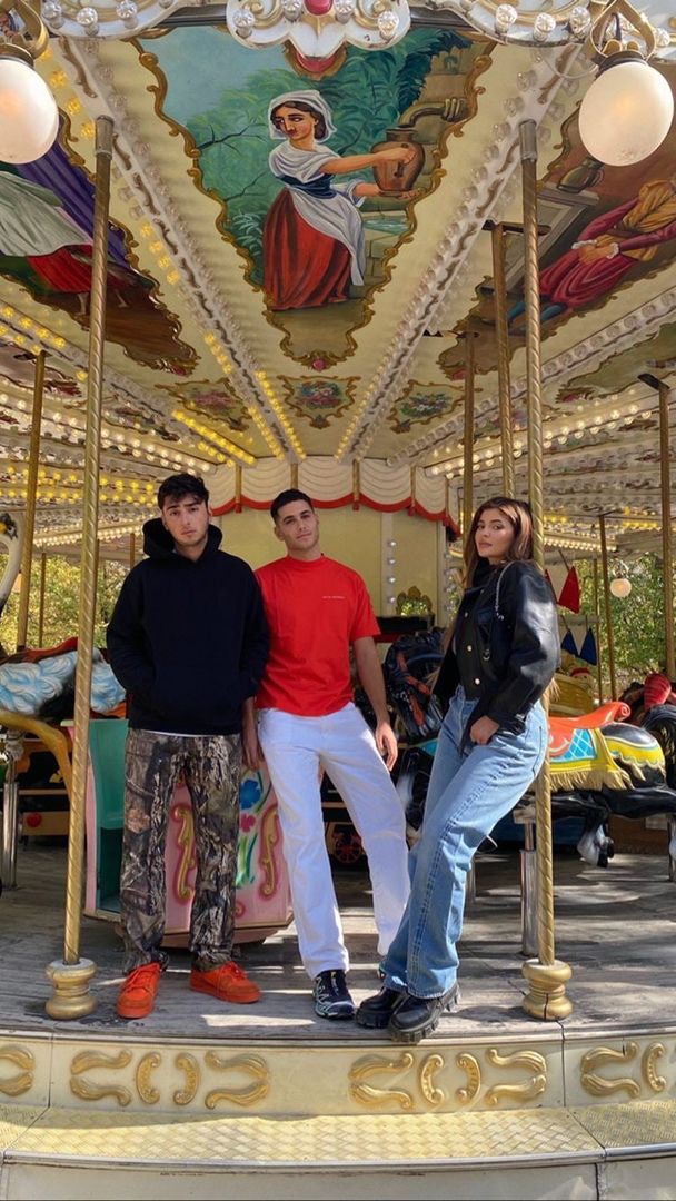 Access_Kardashian_026~2.jpg