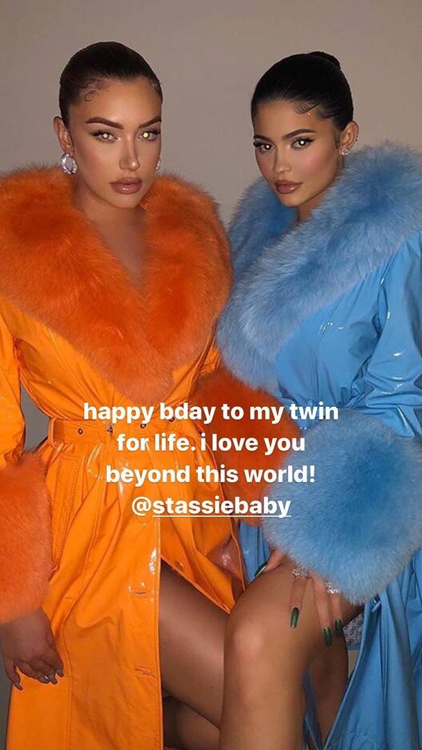 Access_Kardashian_142~1.jpg