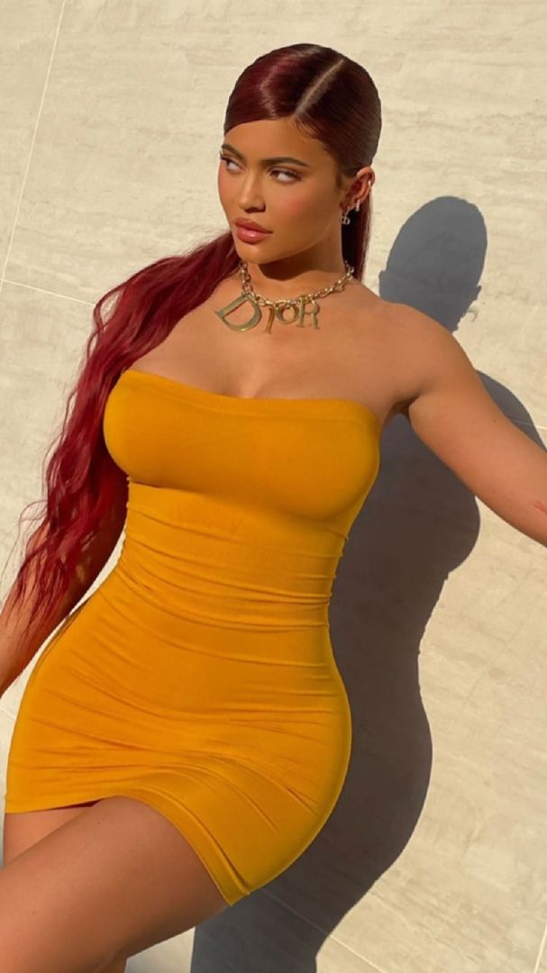 Access_Kardashian_150~2.jpg