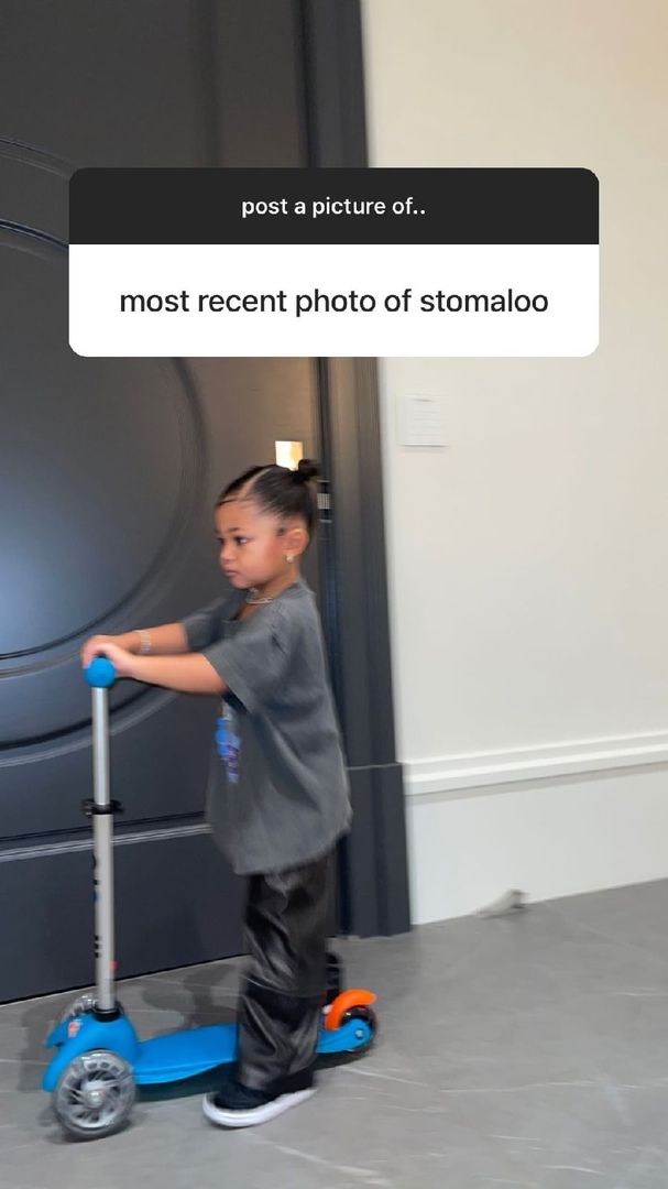 Access_Kardashian_158~2.jpg