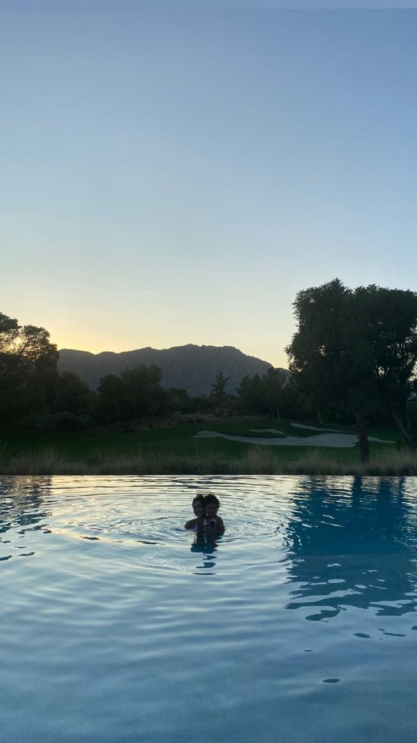 Access_Kardashian_163~2.jpg