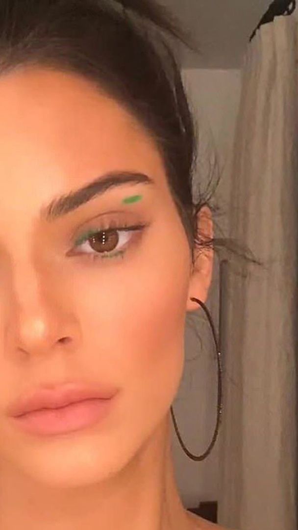 Access_Kardashian_185~1.jpg