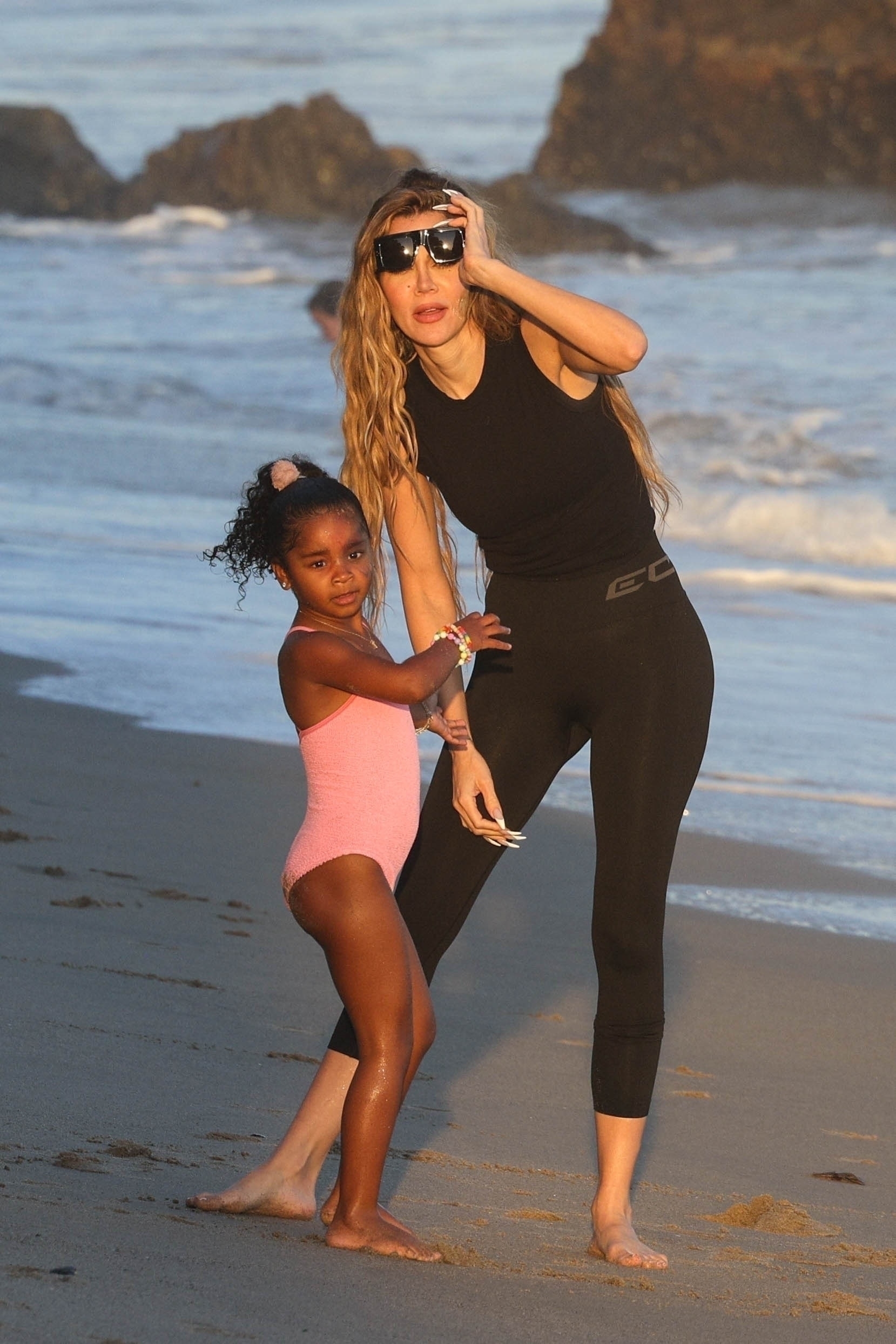 Access_Kardashian_001.jpg