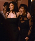 Access_Kardashian_001~0.jpg