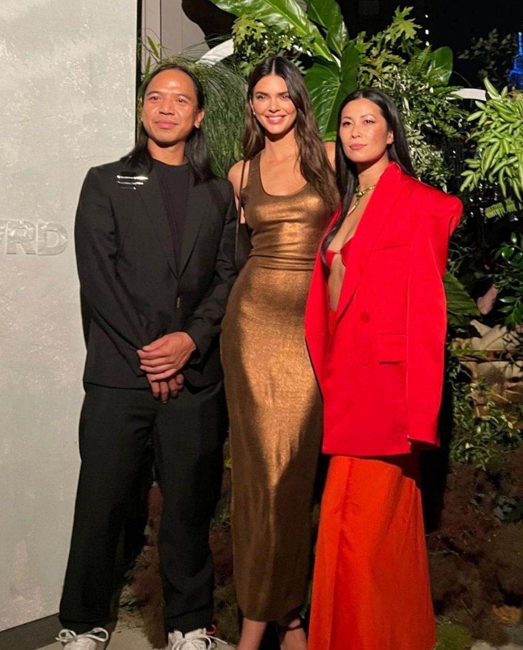 Access_Kardashian_004~0.jpg