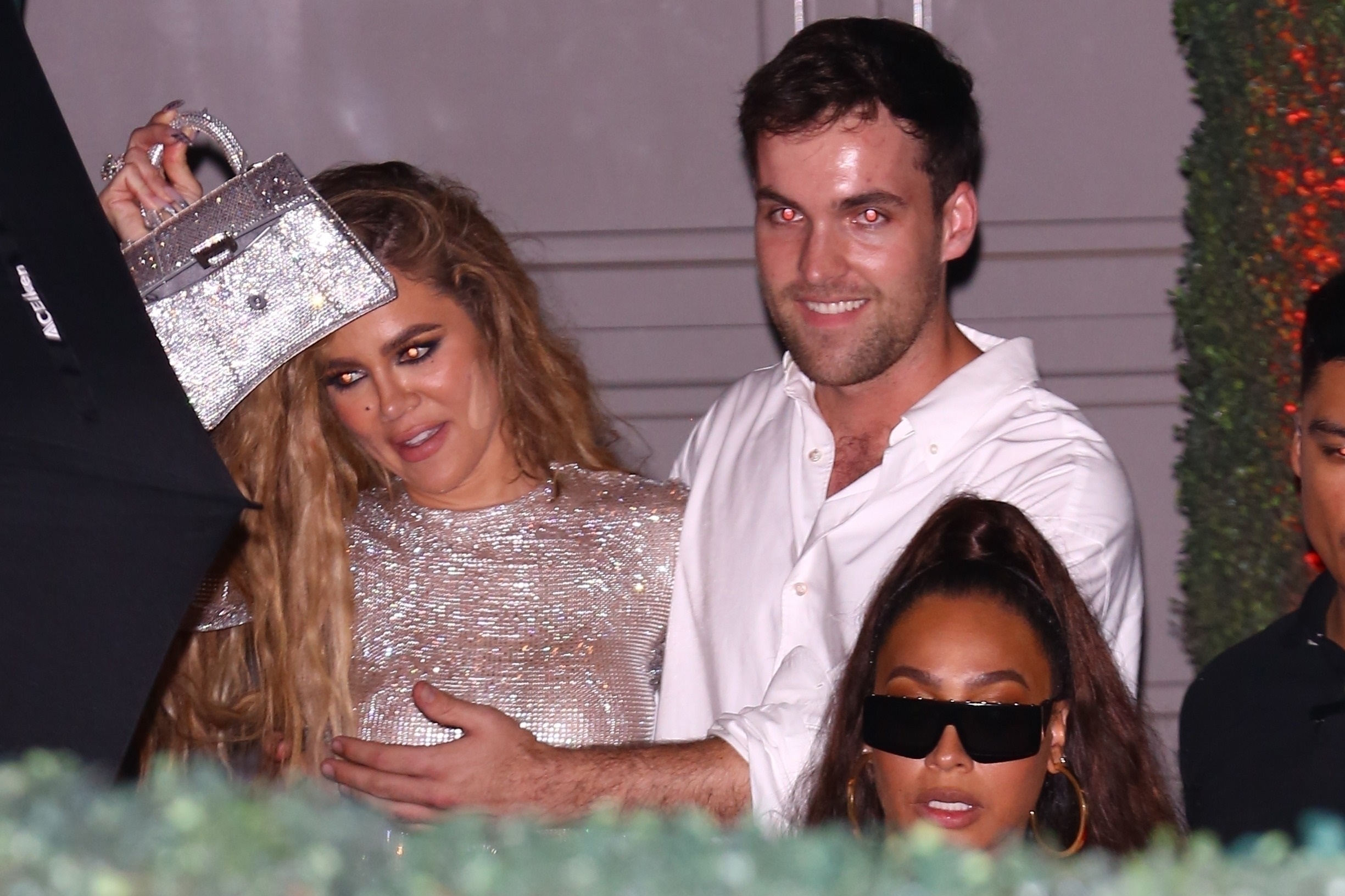 Access_Kardashian_004.jpg