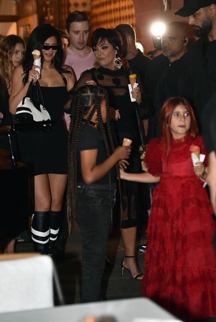 Access_Kardashian_008~0.jpg