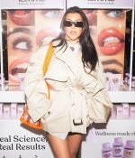 Access_Kardashian_01.jpg