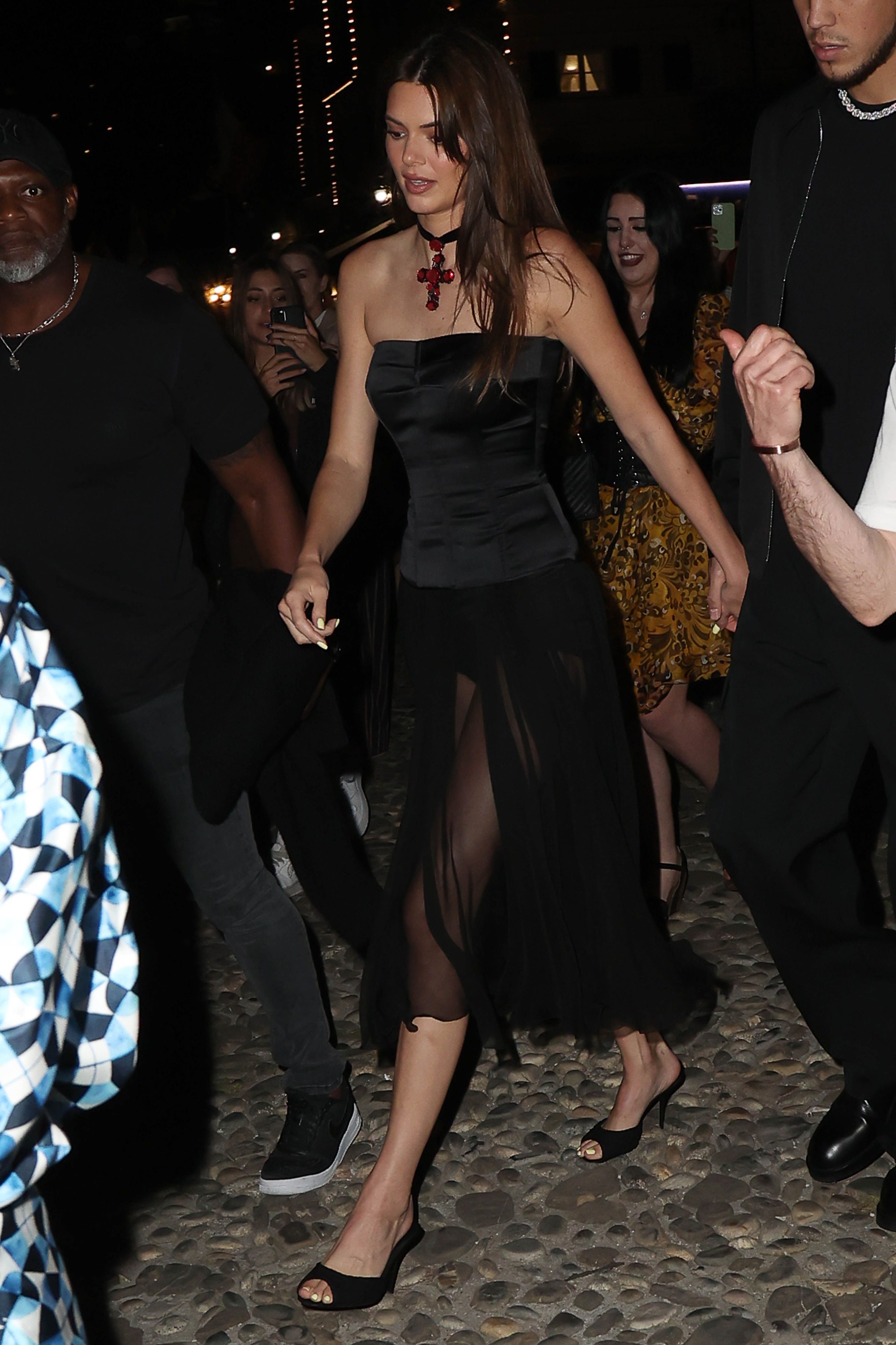 Access_Kardashian_001.jpg