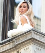 Access_Kardashian_07.jpg