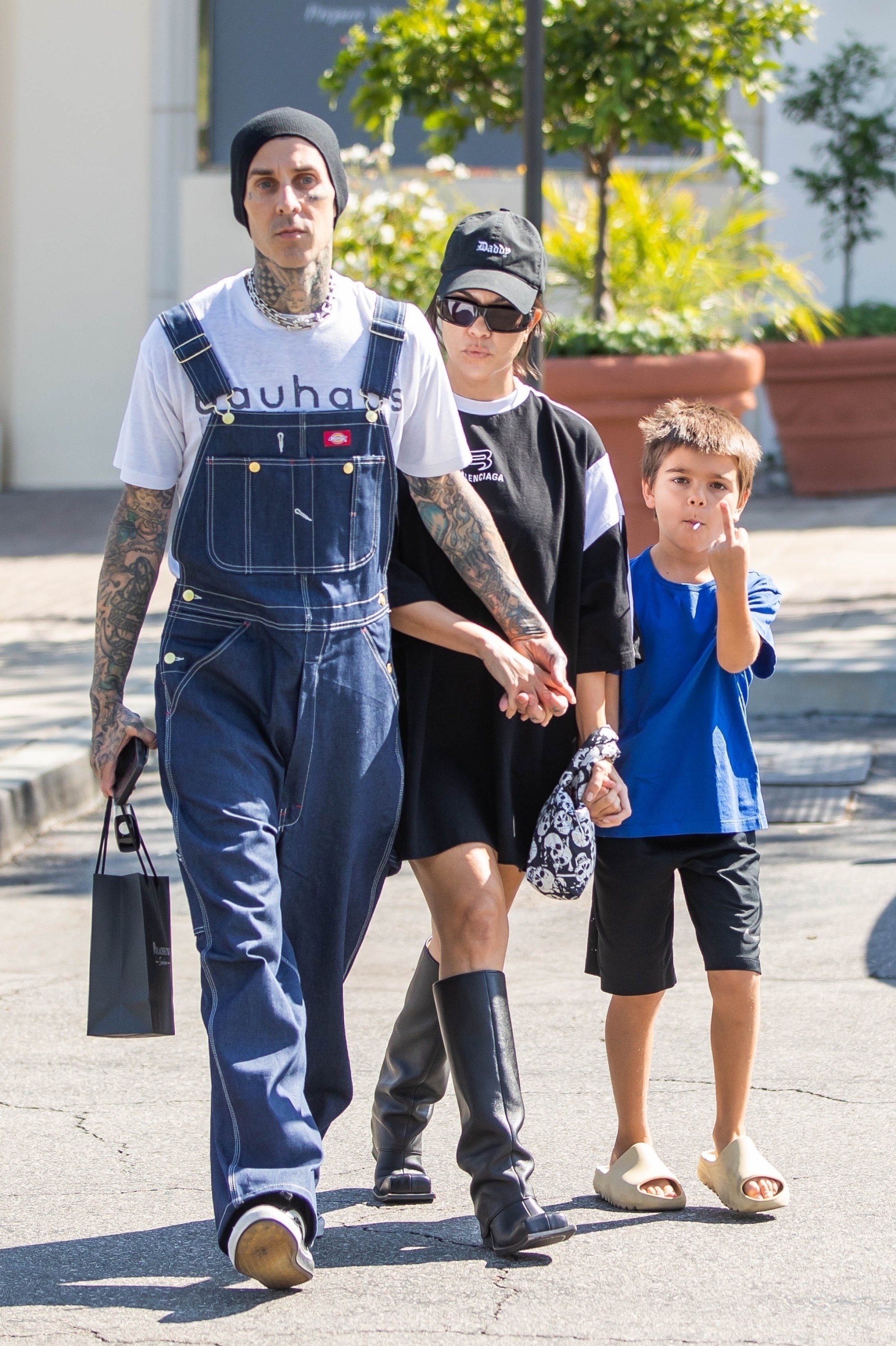 Access_Kardashian_001.jpg