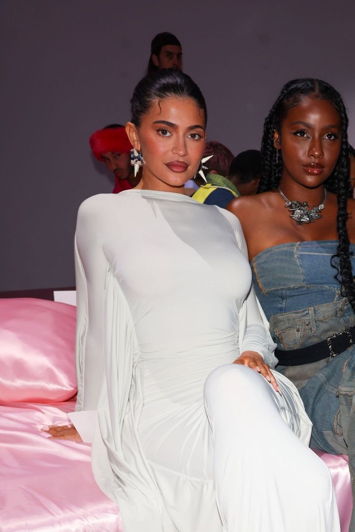 Access_Kardashian_003.jpg