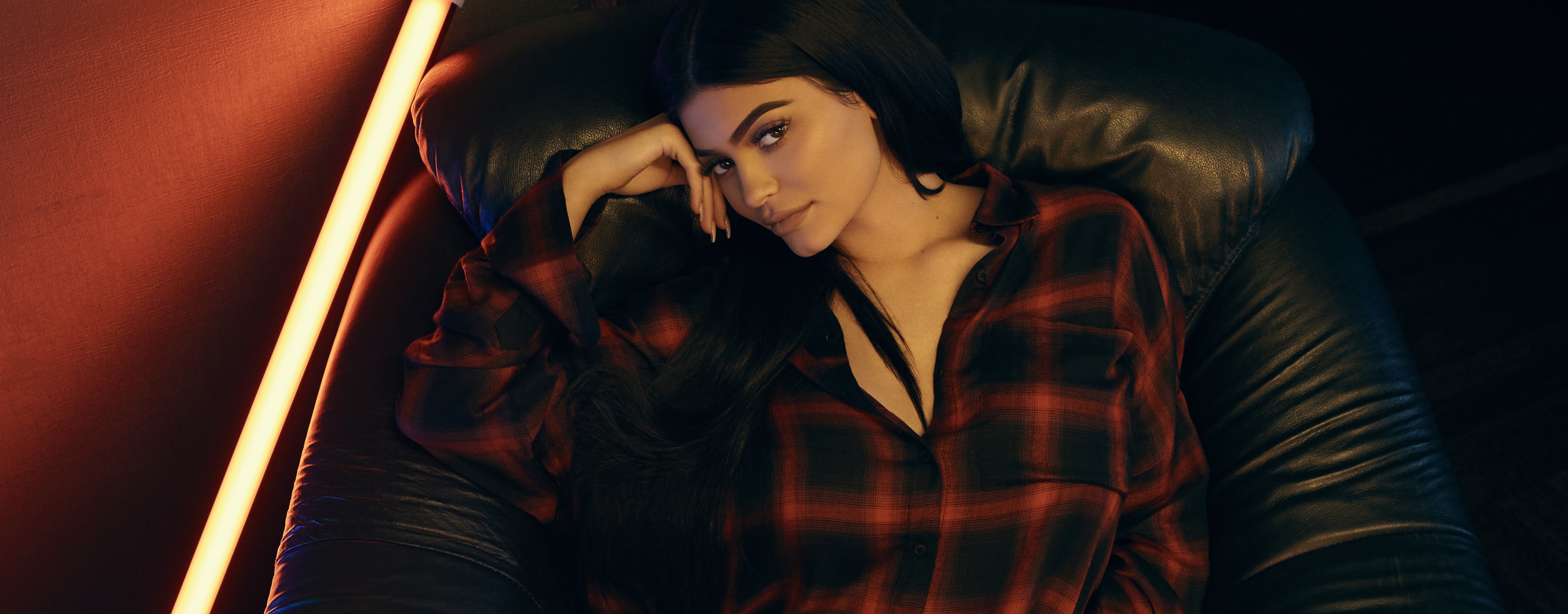 Access_Kardashian_001.png