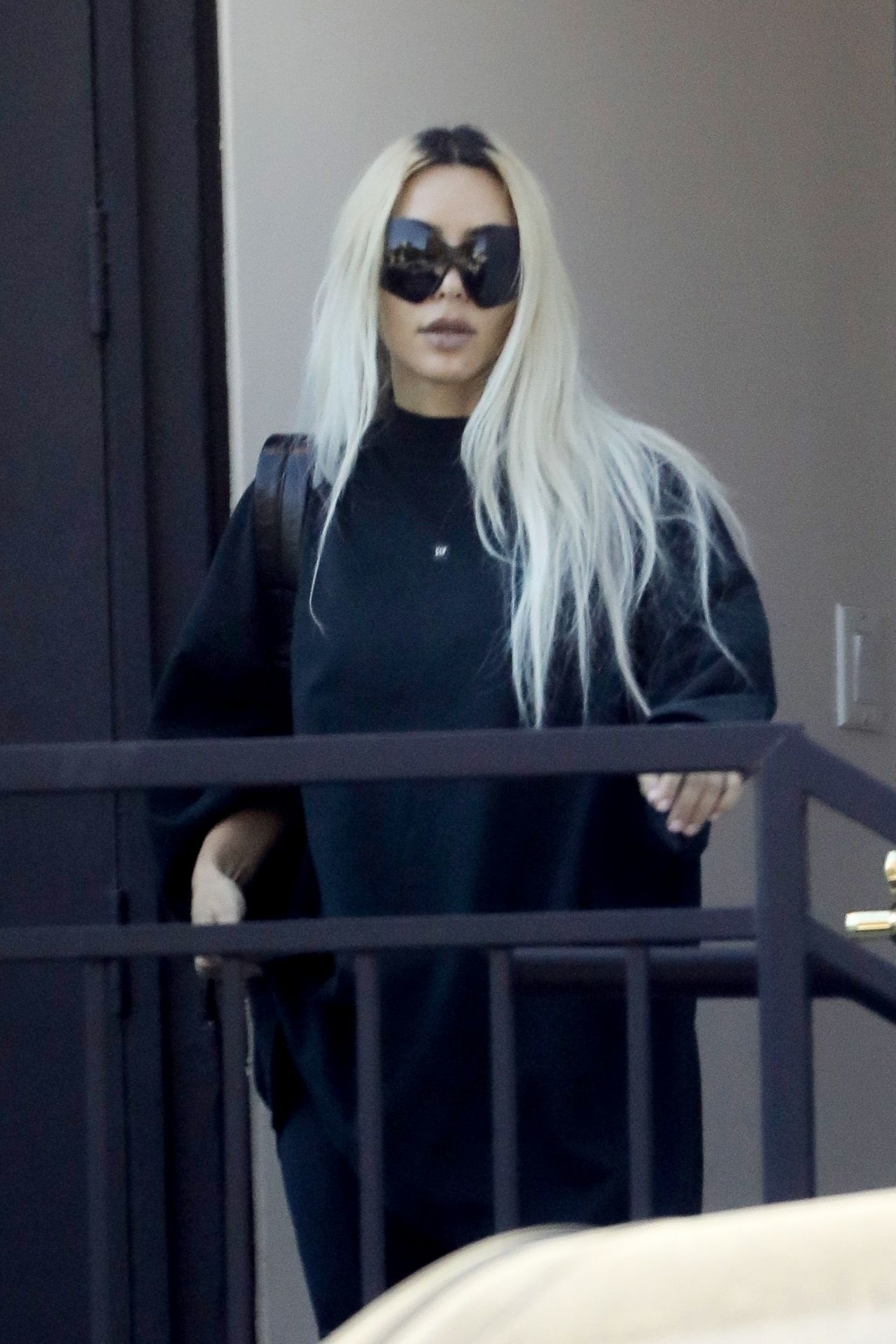 Access_Kardashian_001.jpg
