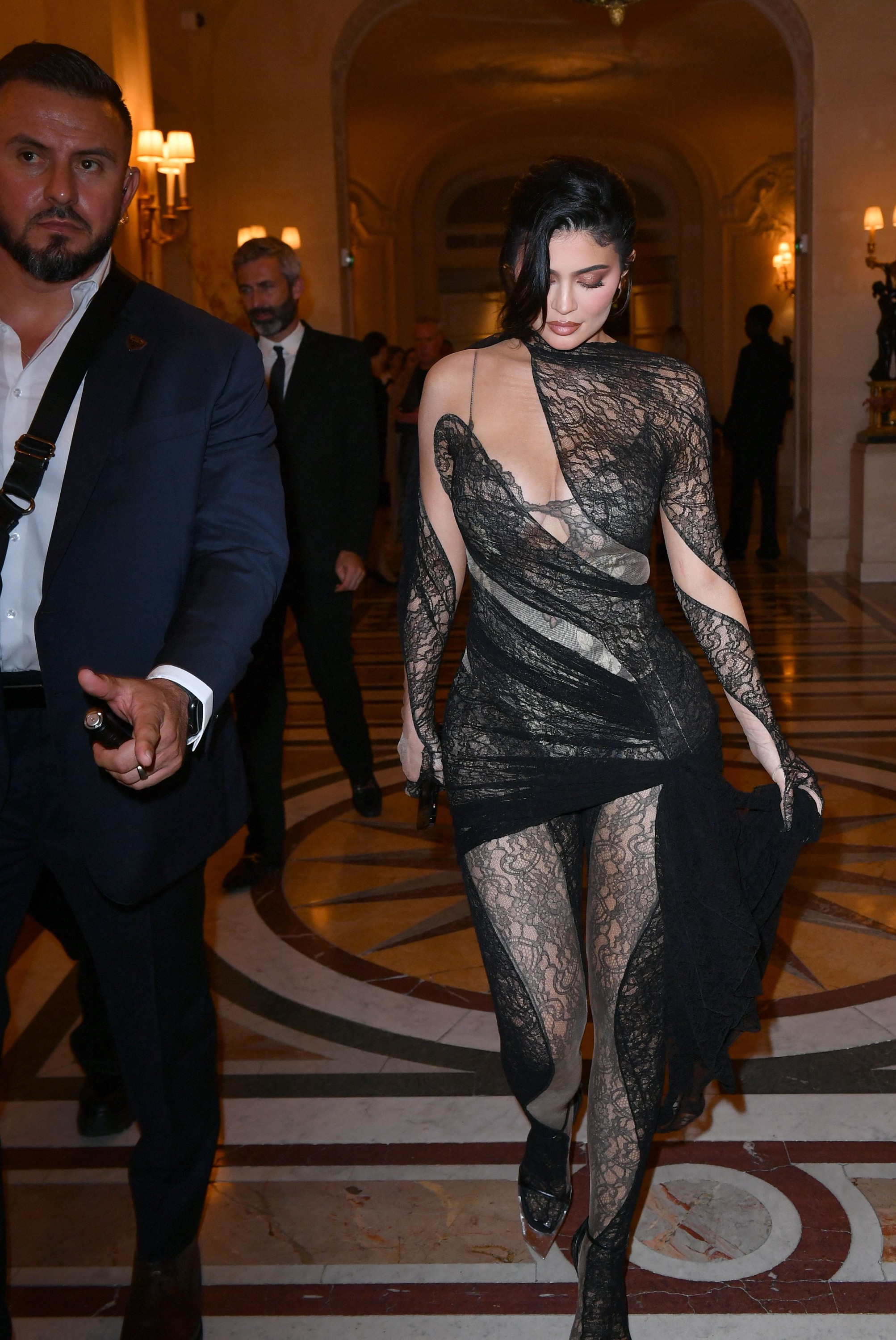 Access_Kardashian_023~0.jpg