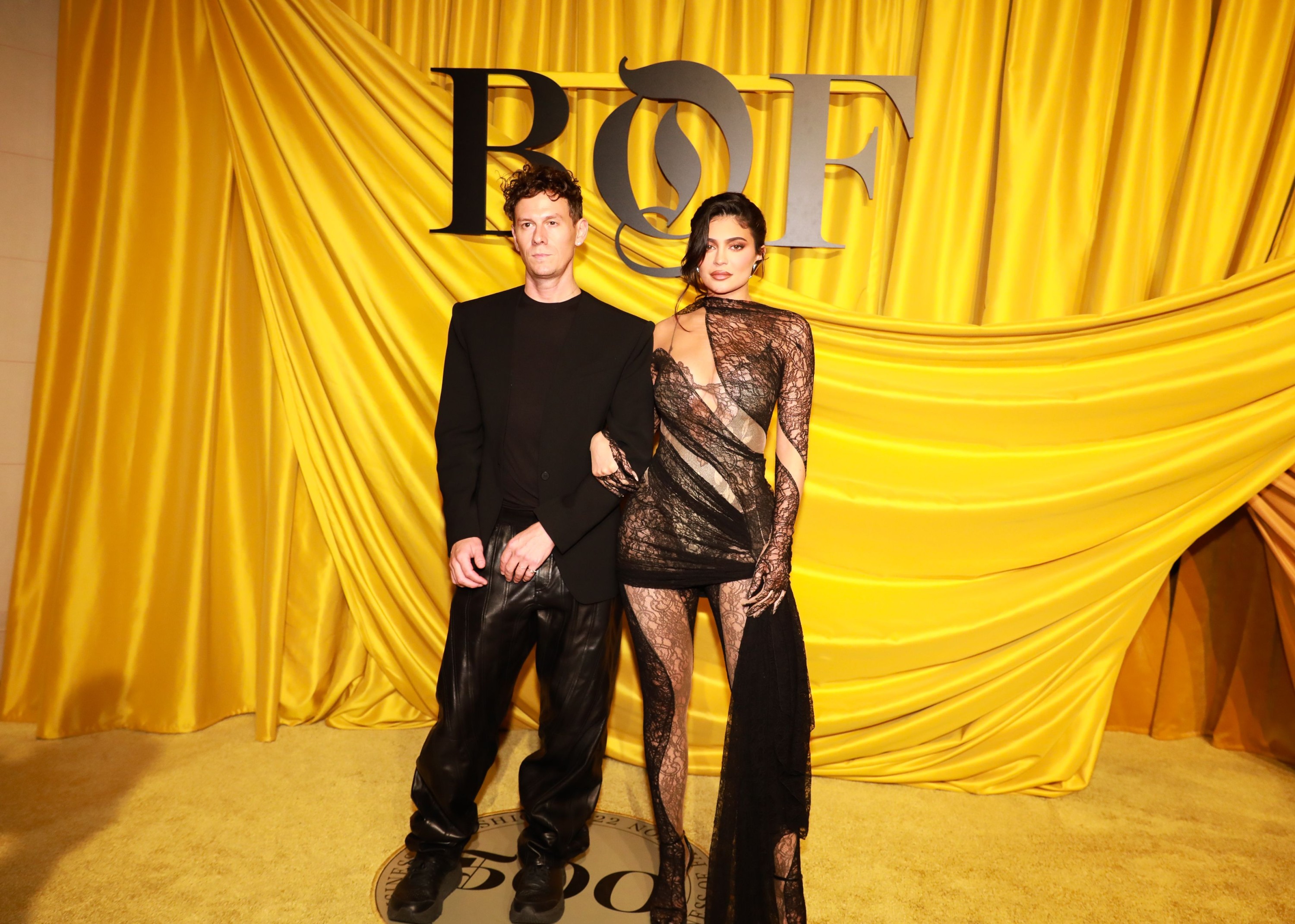 Access_Kardashian_003~1.jpg