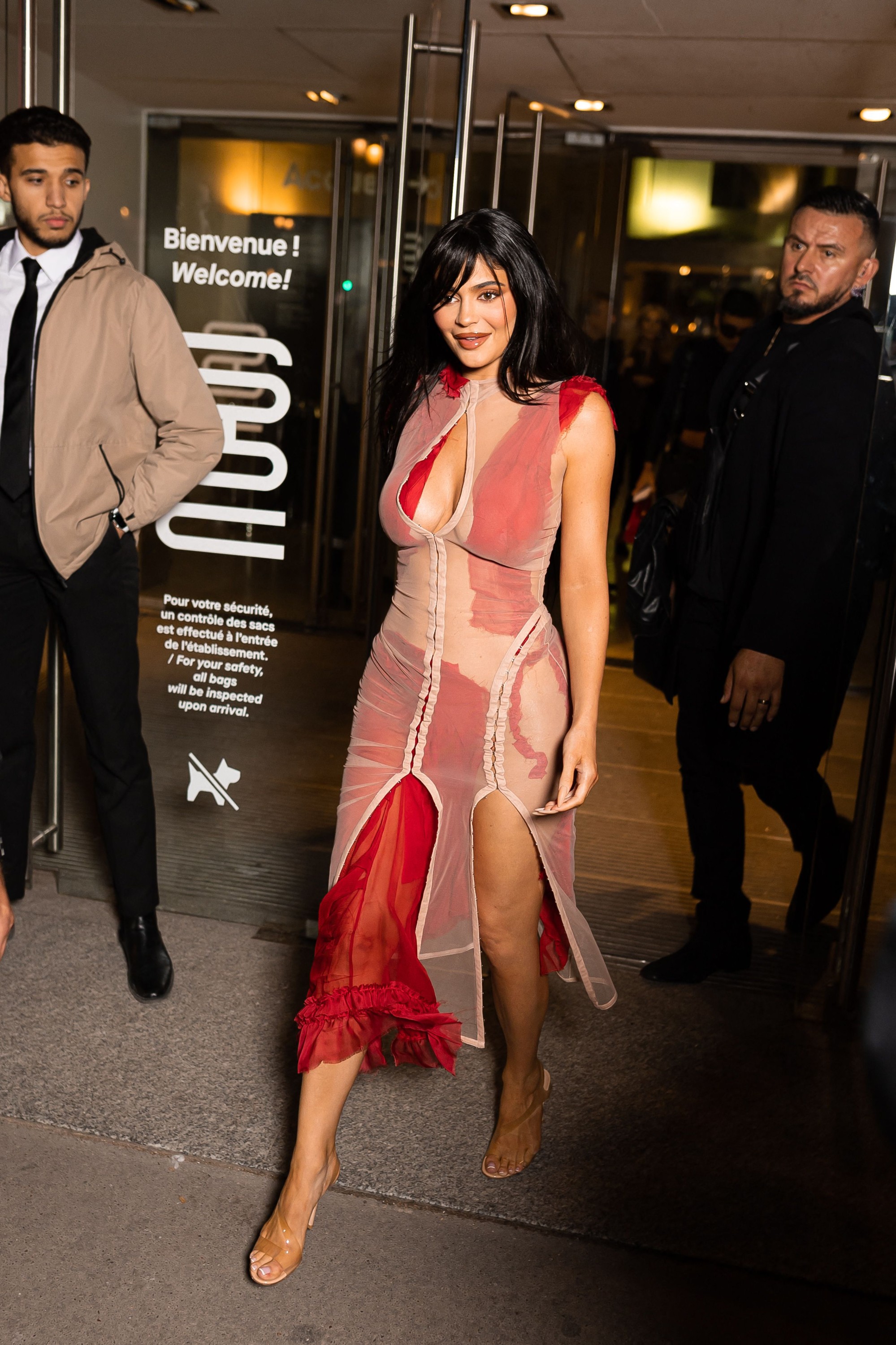 Access_Kardashian_001.jpg