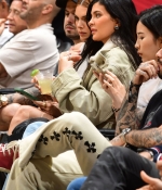 Access_Kardashian012.jpg