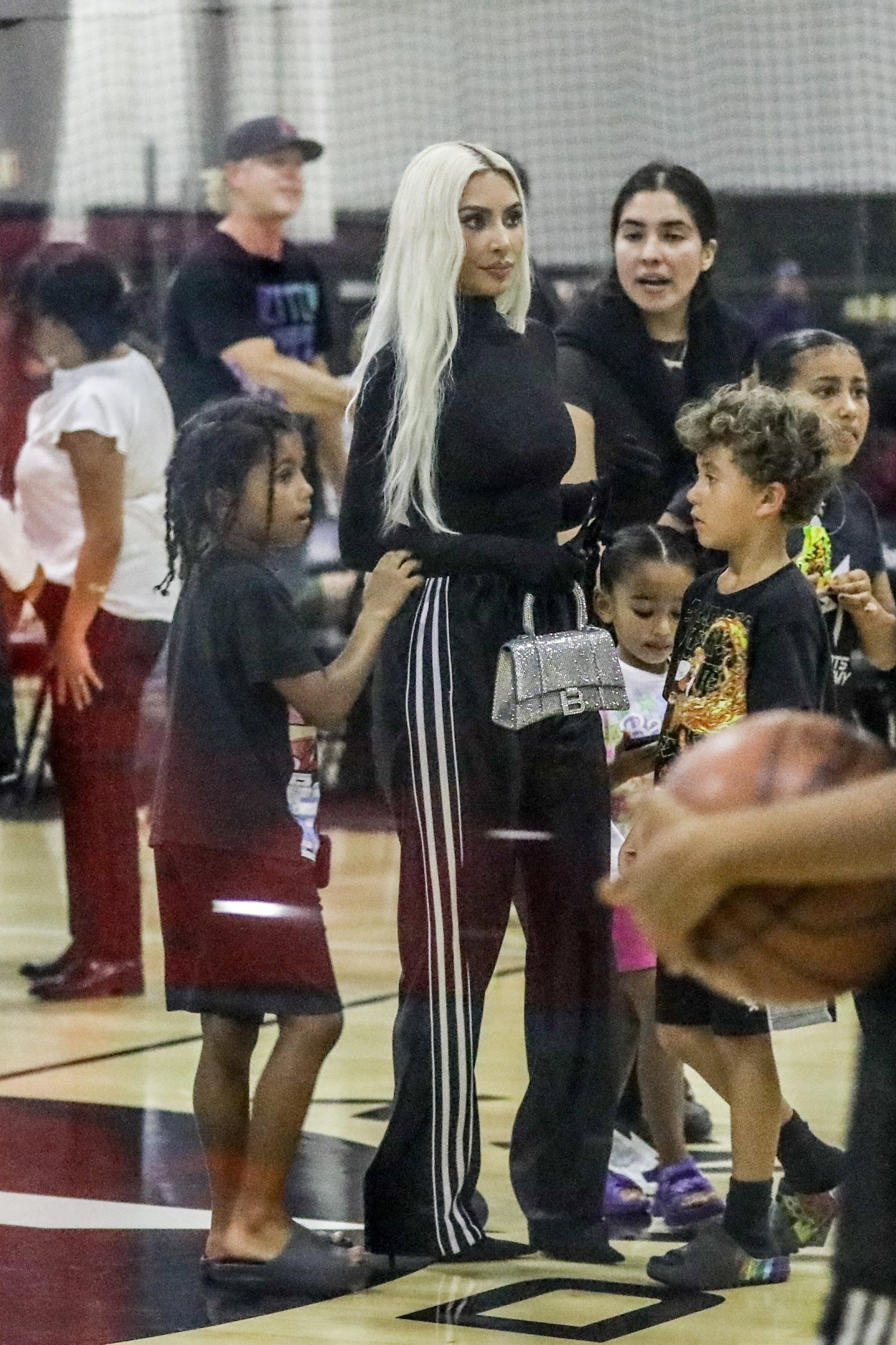 Access_Kardashian_001.jpg