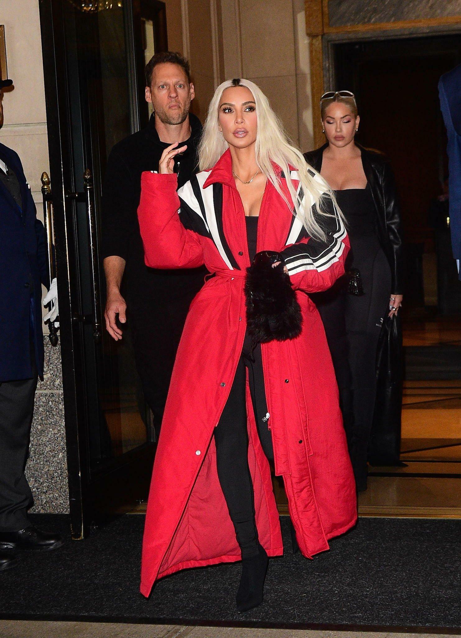 Access_Kardashian_002.jpg