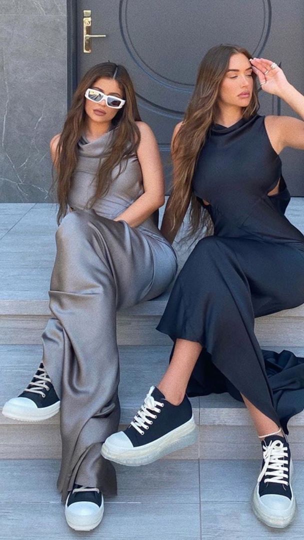 Access_Kardashian_130.jpg