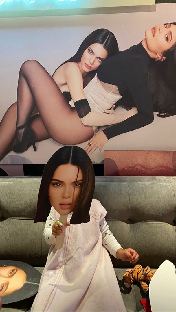 Access_Kardashian_180.jpg