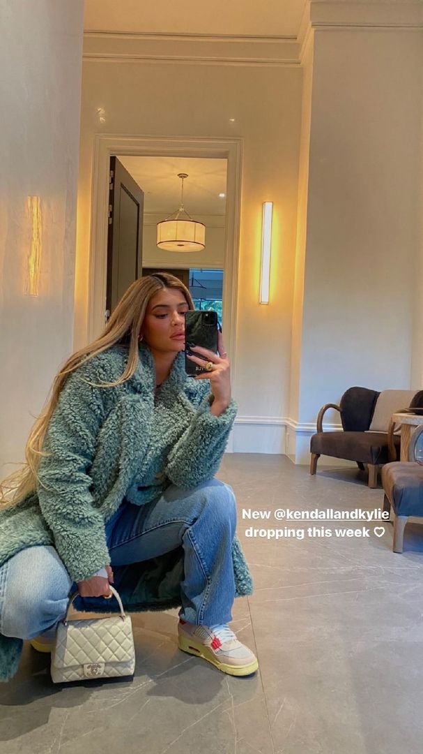 Access_Kardashian_225.jpg