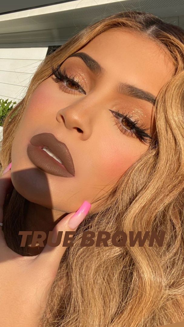 Access_Kardashian_276.jpg
