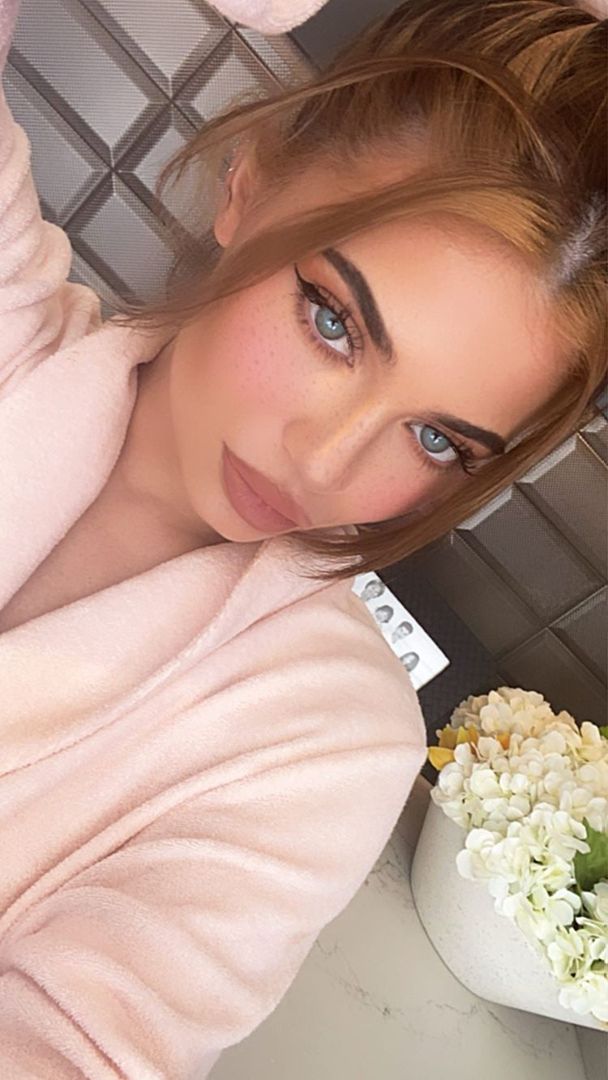 Access_Kardashian_318.jpg