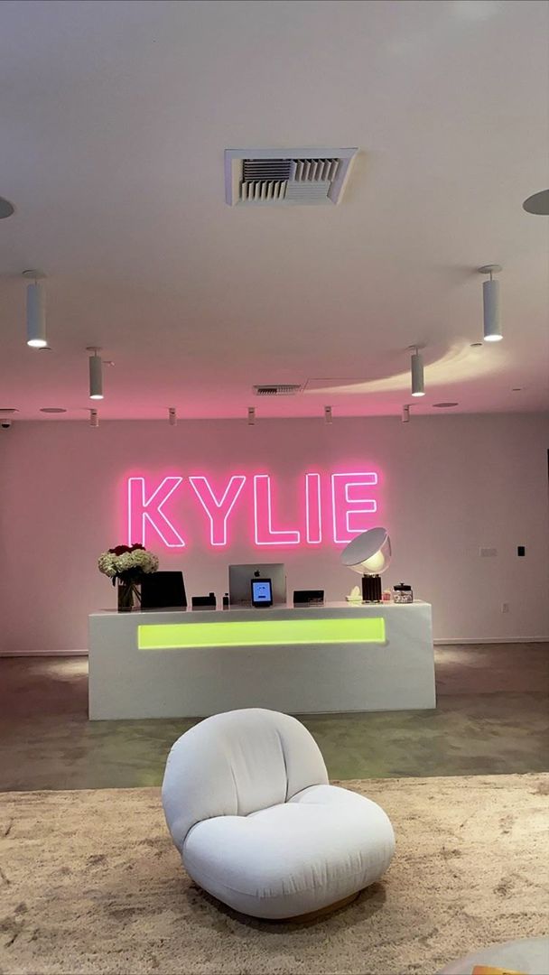 Access_Kardashian_665.jpg