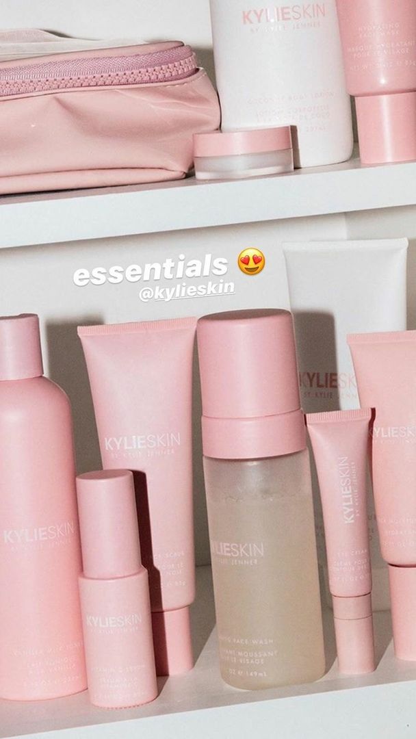 Access_Kardashian_825.jpg