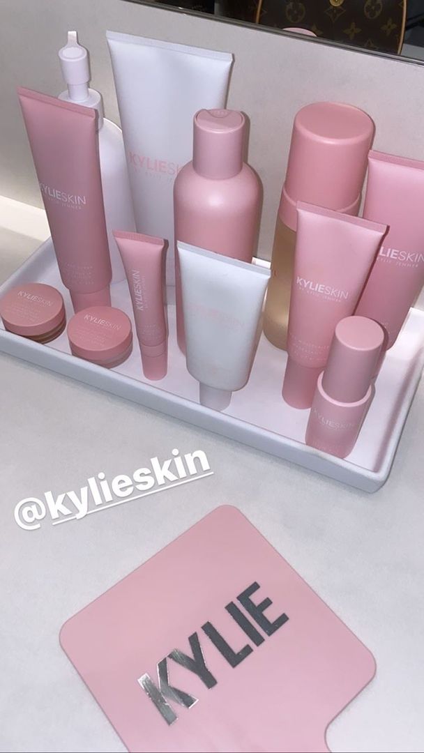 Access_Kardashian_906.jpg