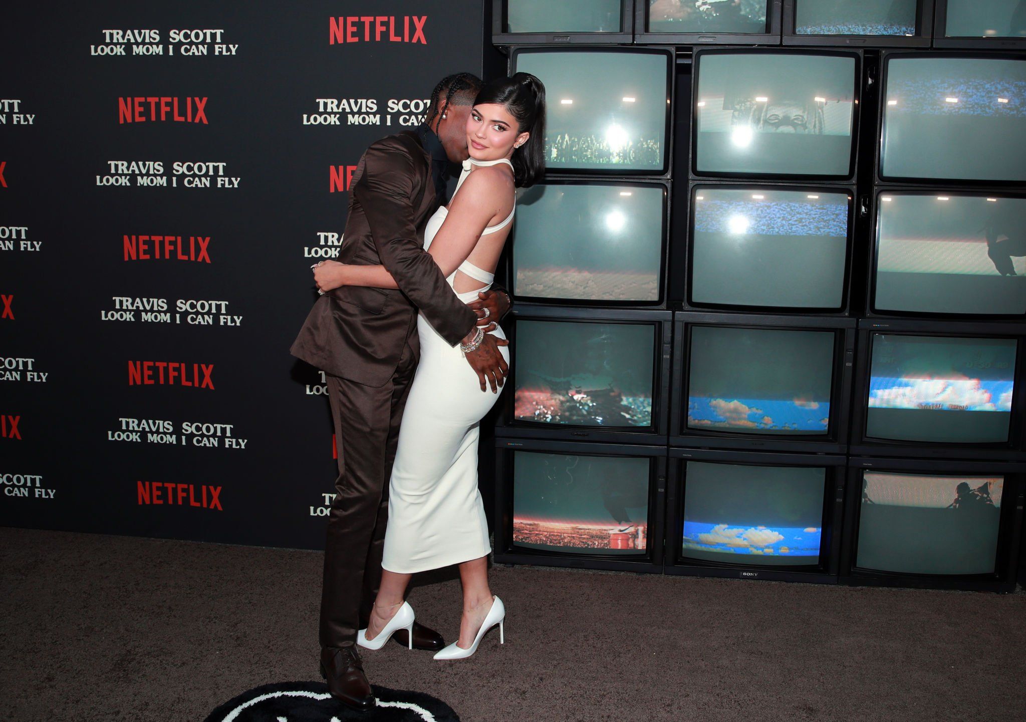 Access_Kardashian_001.jpg
