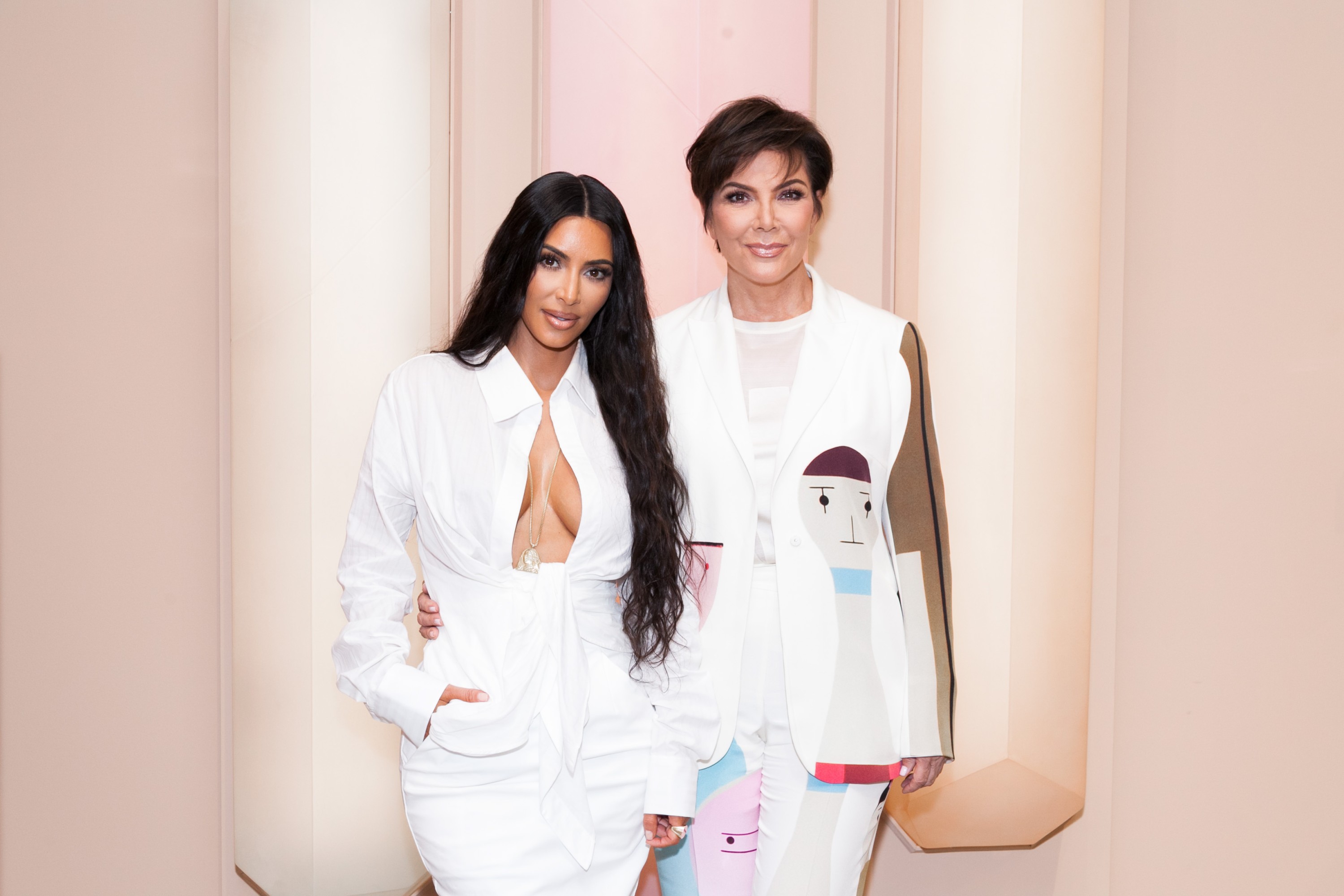 Access_Kardashian_001.jpg