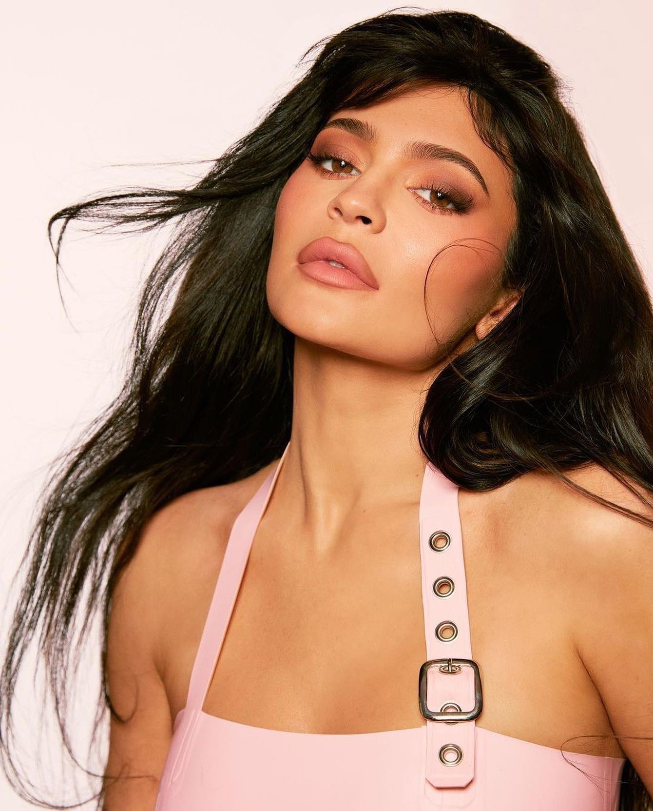 Access_Kardashian_001.jpg
